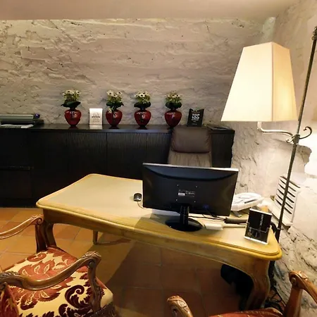 Hotel Chateau Eza 5*