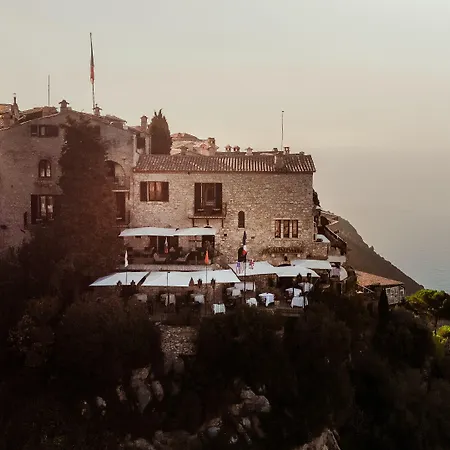 Chateau Eza 5*
