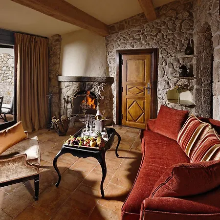 Chateau Eza 5*