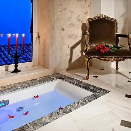Chateau Eza 5*