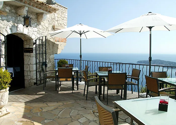 Chateau Eza 5*