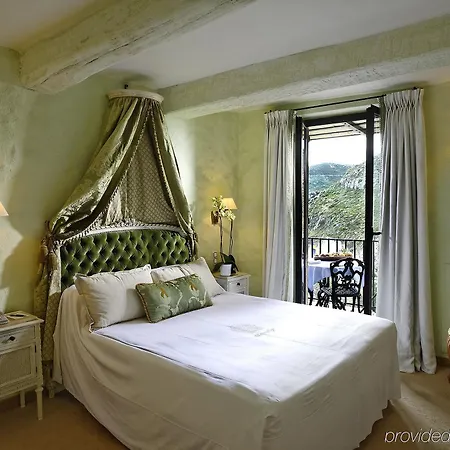 Chateau Eza Otel 5*